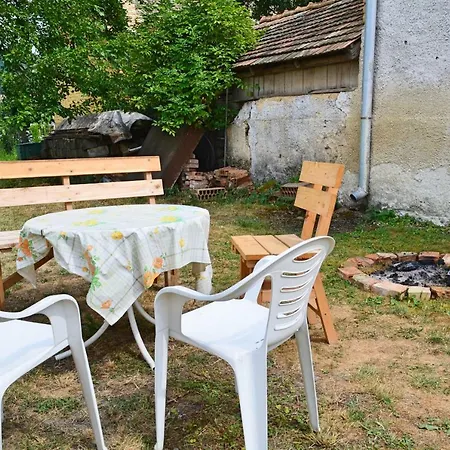 Mulberry House - Domcek Pod Morusou Vakantiehuis *